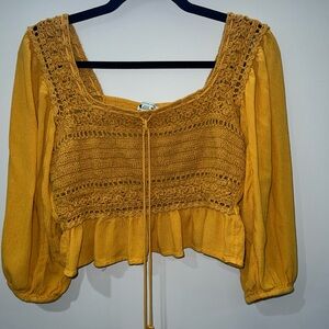 AE boho crochet top